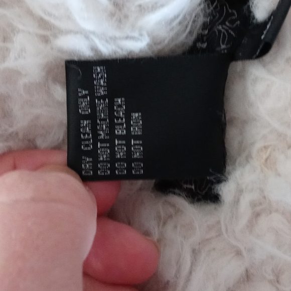 🌫Live A Little🌫 - Faux Fur Shearling Cardigan Vest - Picture 10 of 14